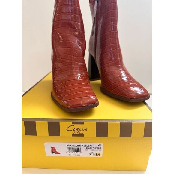 CIRCUS NY BY SAM EDELMAN Women's Pascha 2 Ankle Boot - Picture 3 of 7